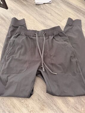 lululemon athletica Women’s Dark Gray Drawstring Joggers